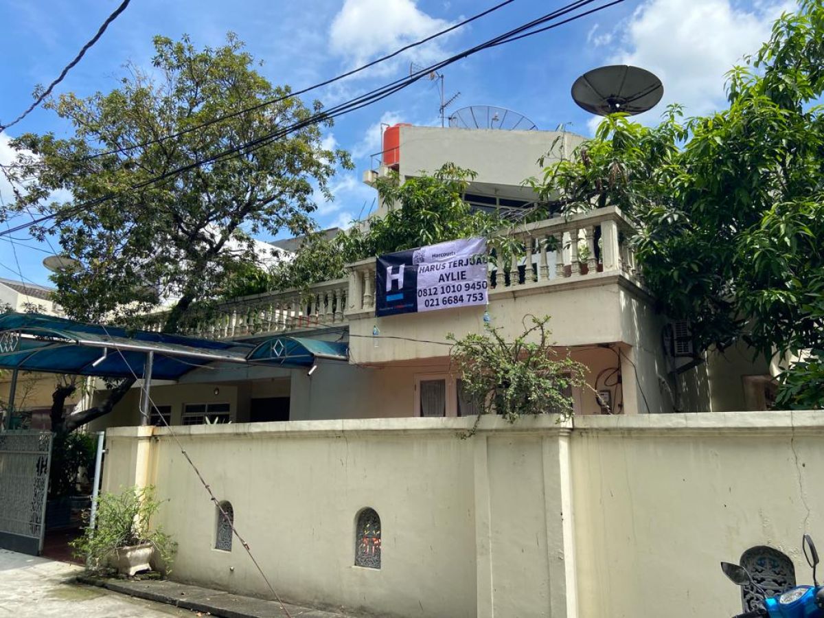 Rumah Komplek Carina Sayang, Pluit Penjaringan, Jakarta Utara