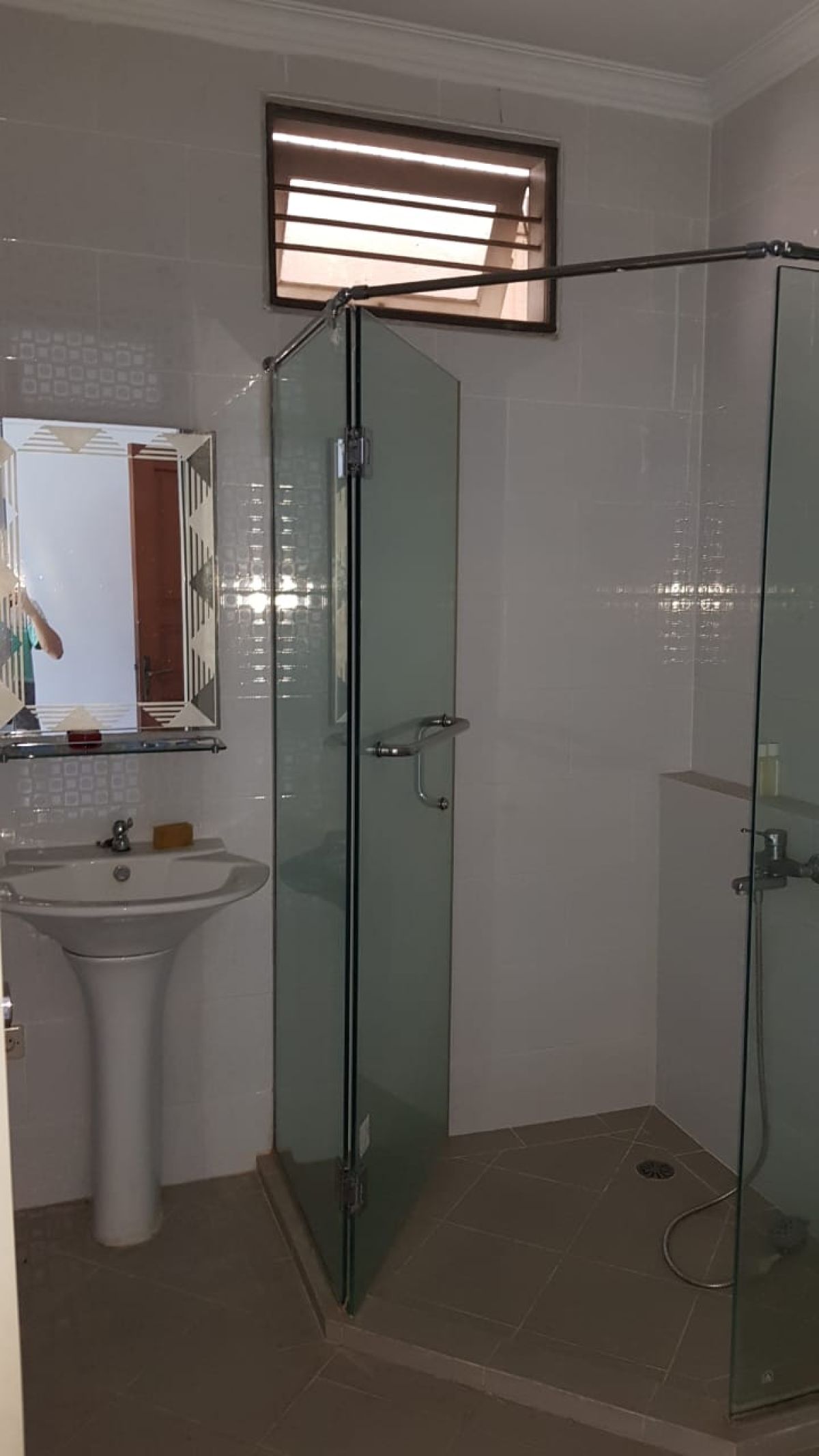 Rumah 2 Lantai Muara Karang Blok 8, Jakarta Utara. Siap Langsung Huni - Foto 8