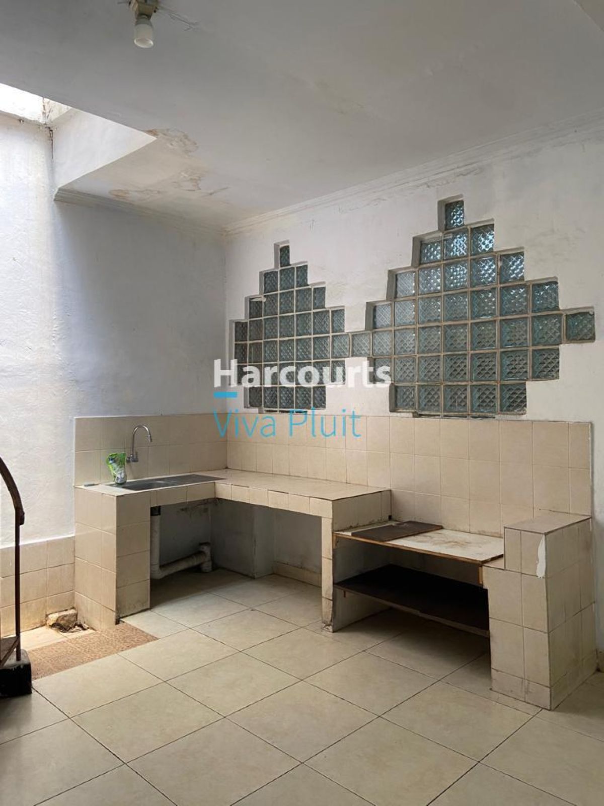 Disewa Rumah Pluit Timur Residence. Lokasi Strategis, Harga Nego - Foto 8