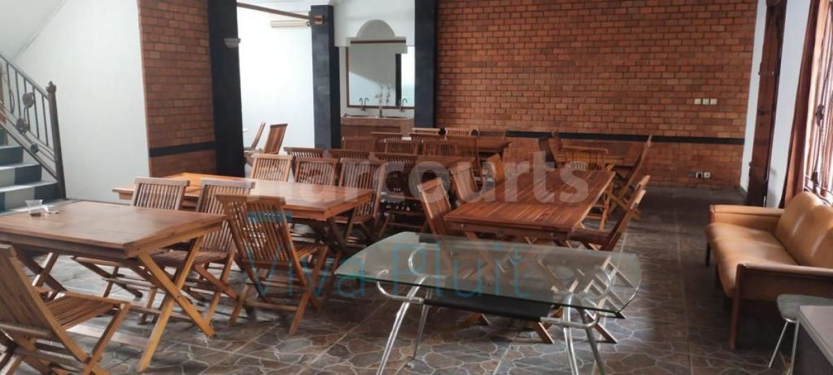 Dijual Rumah Untuk Tempat Usaha di Jl. Terogong, Cilandak, Jakarta Selatan