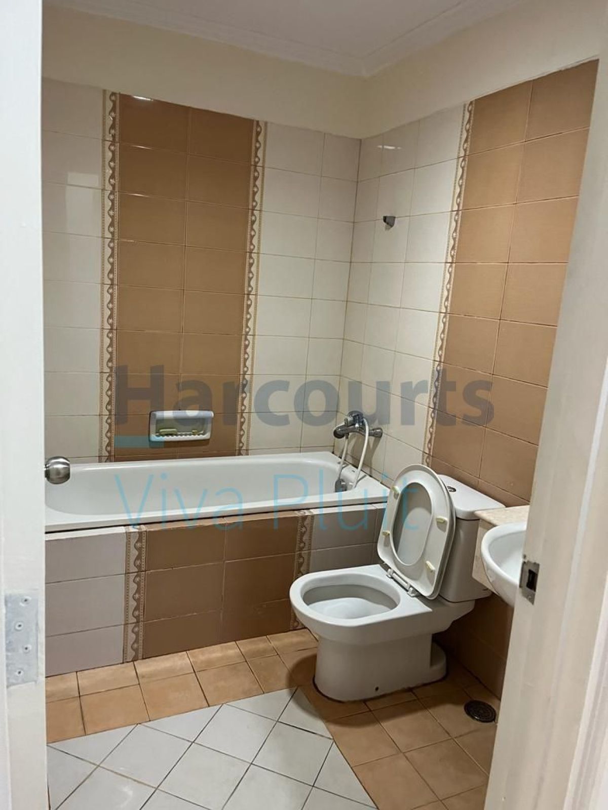 Apartemen Gading Resort Residence, Kelapa Gading. Siap Huni Harga Nego - Foto 3