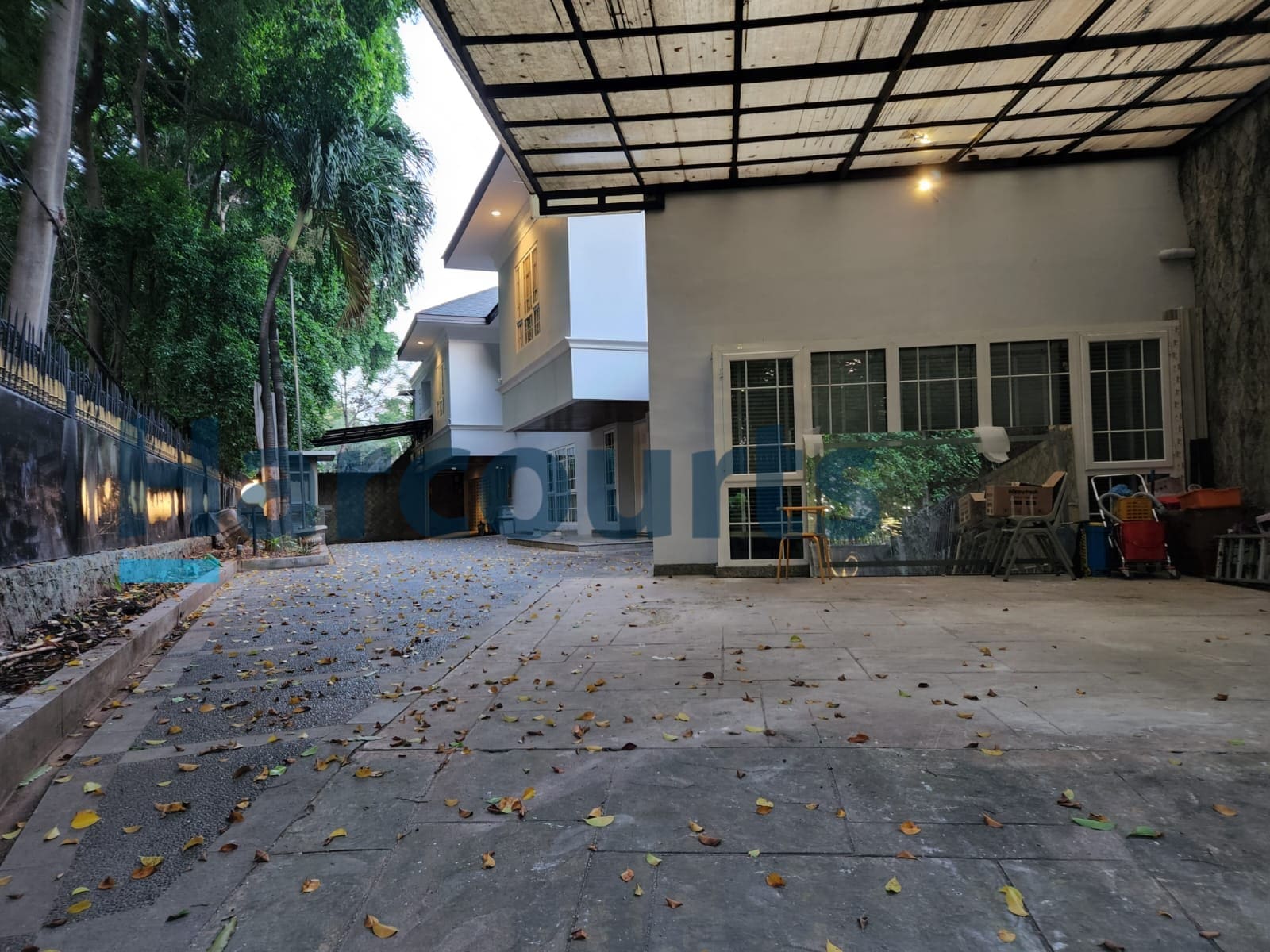 Jual Cepat Rumah 2 lantai di Menteng, Jakarta Selatan (ID) - Foto 2