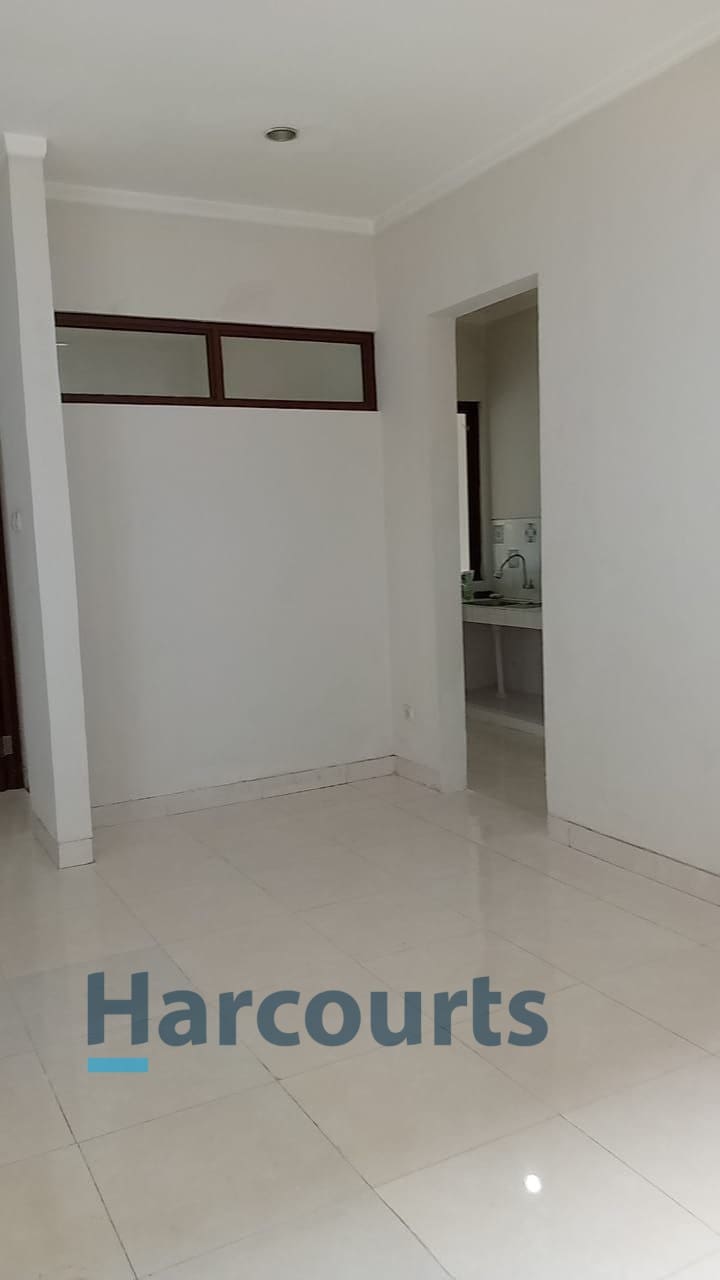 Jual Cepat Rumah 2 lantai di Cluster Conserva Discovery Bintaro Tangerang (BM) - Foto 3