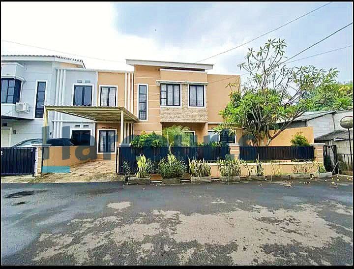 Jual Cepat Rumah Hadap Timur di daerah Bintaro Tangerang Selatan (BM)