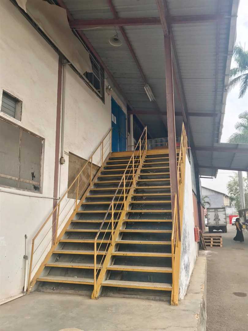 Jual Cepat! Gudang sekaligus Kantor di daerah Cibitung Bekasi (MN) - Foto 8