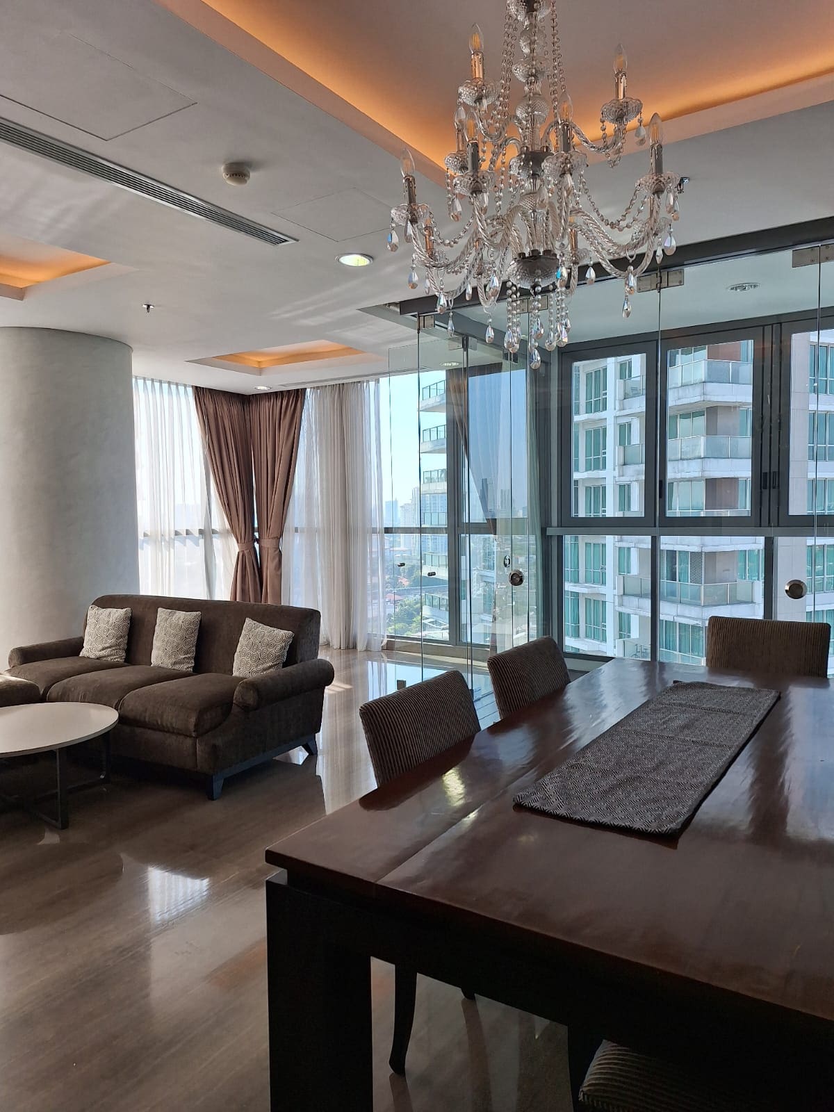 Jual Cepat Apartemen Kemang Village Luxury di daerah Jakarta Selatan (AS)