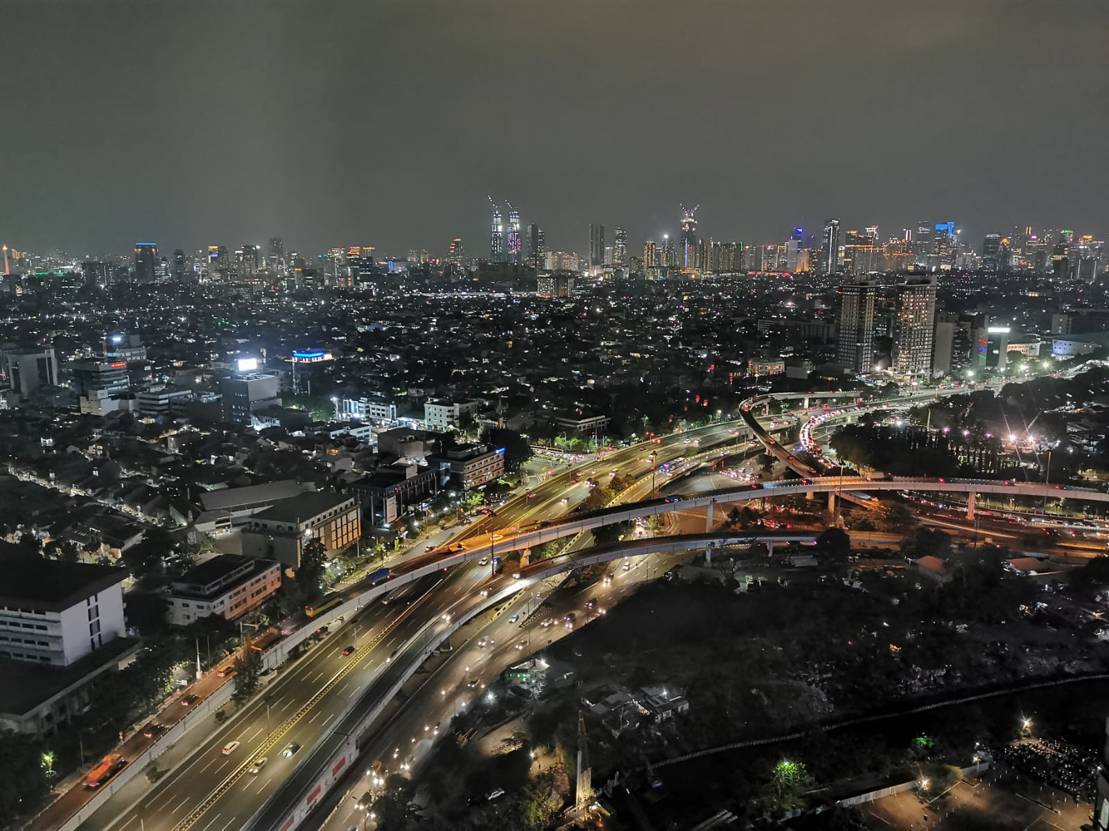 Sewa Apartemen Taman Anggrek Condominium di Jl. Letjen S Parman Jakarta Barat (AS) - Foto 4
