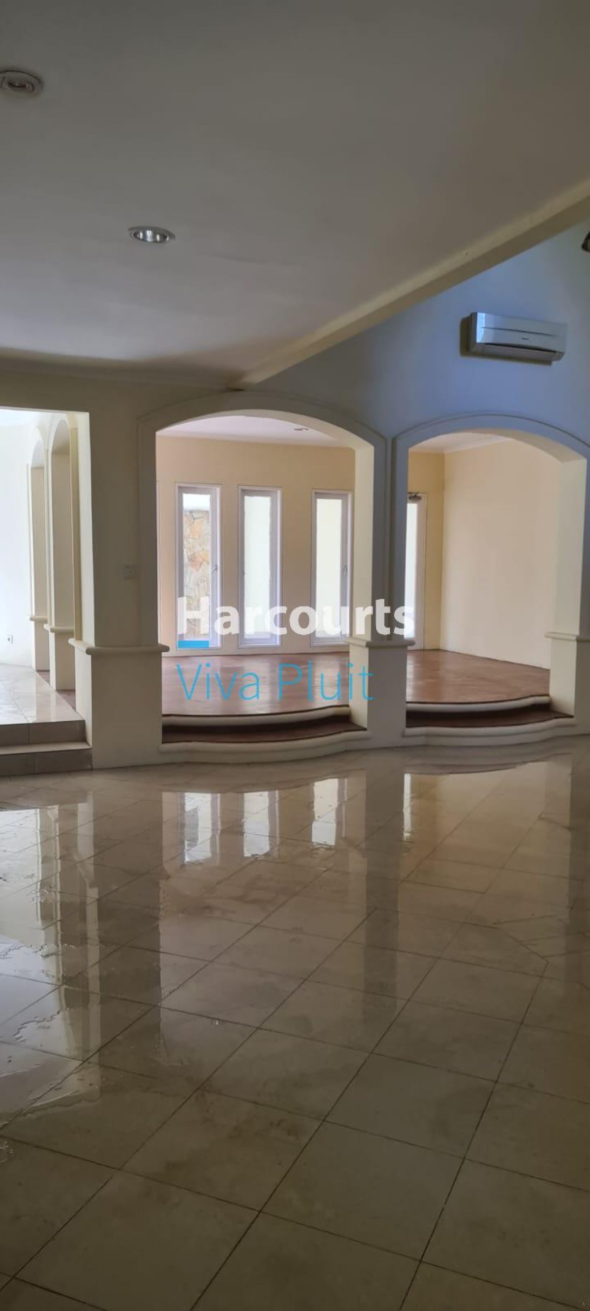 Dijual Rumah Siap Huni di Taman Bromo, Lippo Karawaci, Tangerang