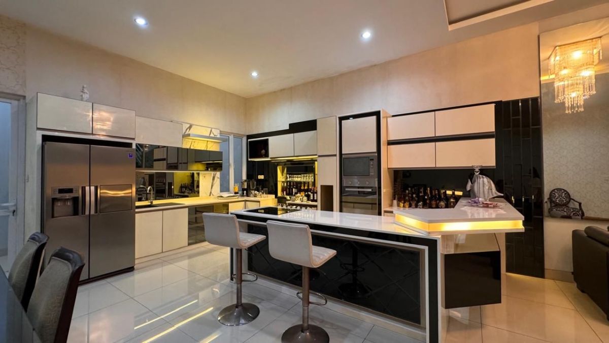 Turun Harga! Dijual Rumah Siap Huni di Pluit Kencana, Jakarta Utara - Foto 11