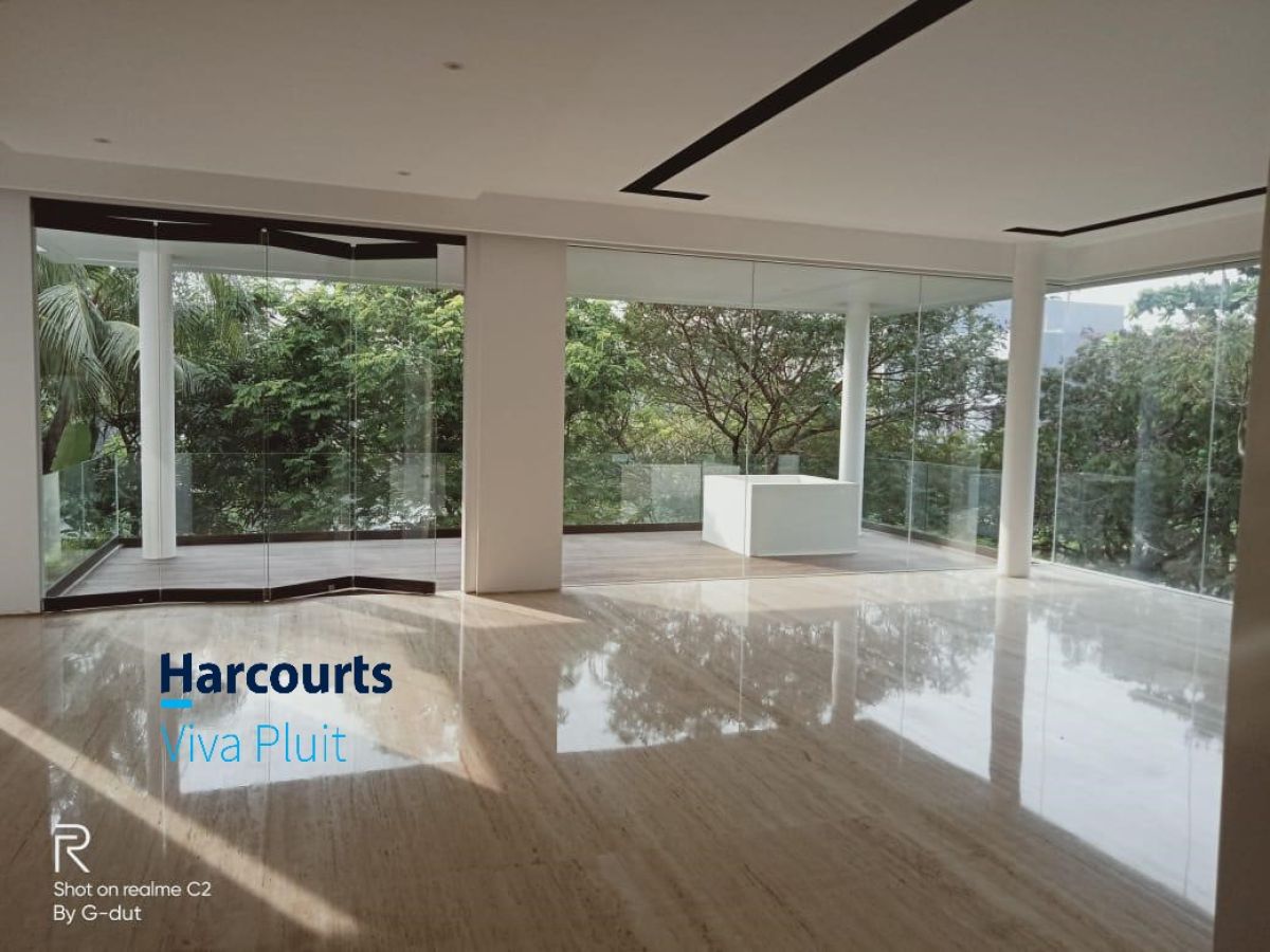 Dijual Rumah Mewah di Kenari Golf, Pantai Indah Kapuk. Harga Nego! - Foto 2