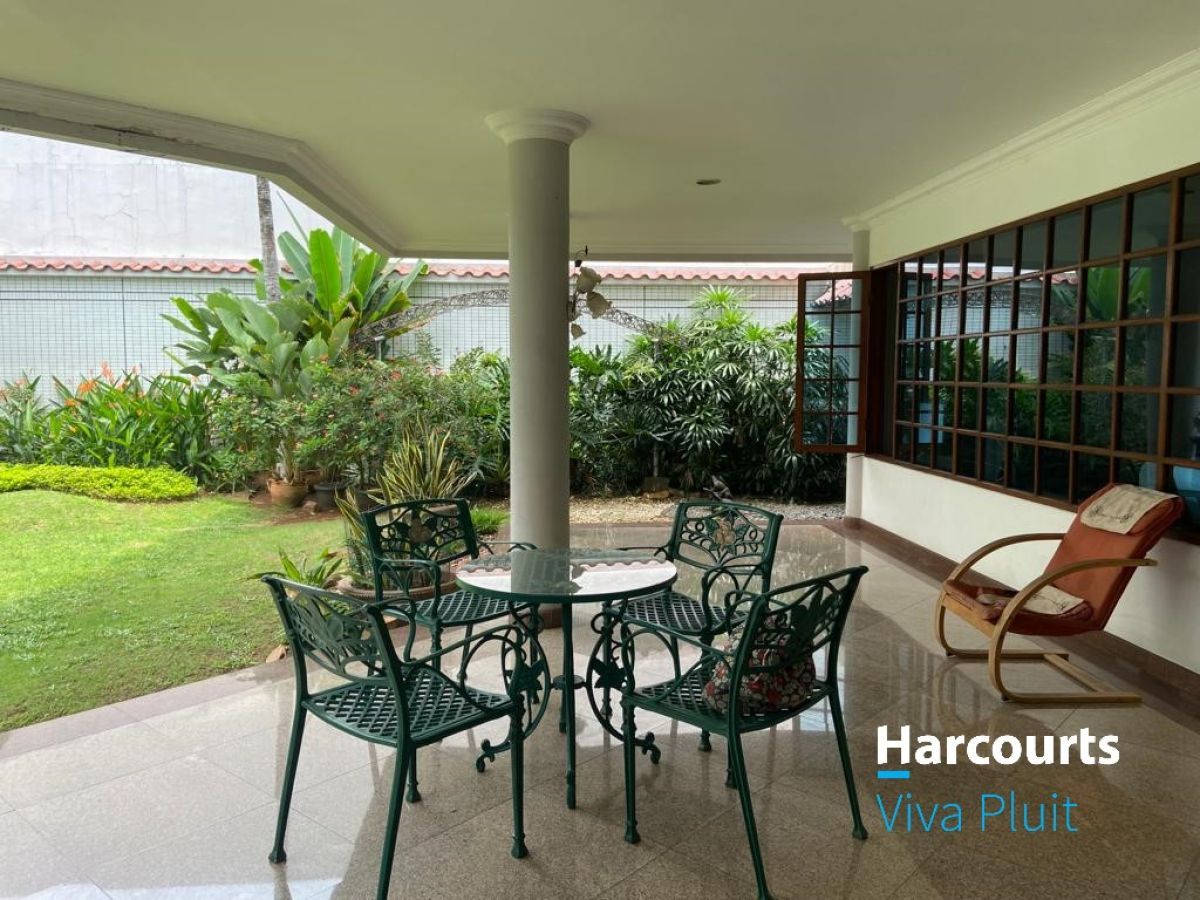 Dijual Rumah Mewah di Pantai Mutiara, Pluit. Semi Furnished, Siap Huni - Foto 2