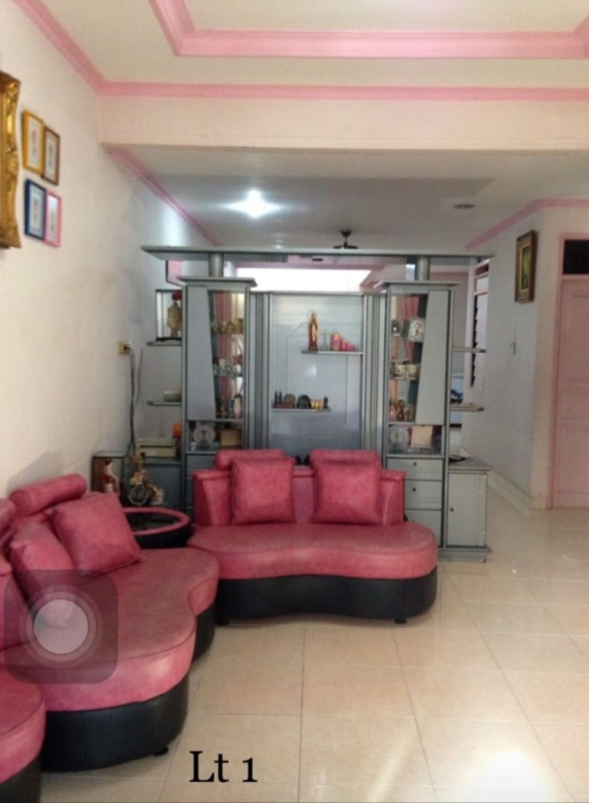 Dijual Rumah Tua di Kota Wisata Cibubur, Gunung Putri. Harga Nego - Foto 2