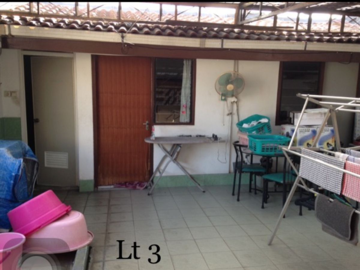 Dijual Rumah Tua di Kota Wisata Cibubur, Gunung Putri. Harga Nego - Foto 3