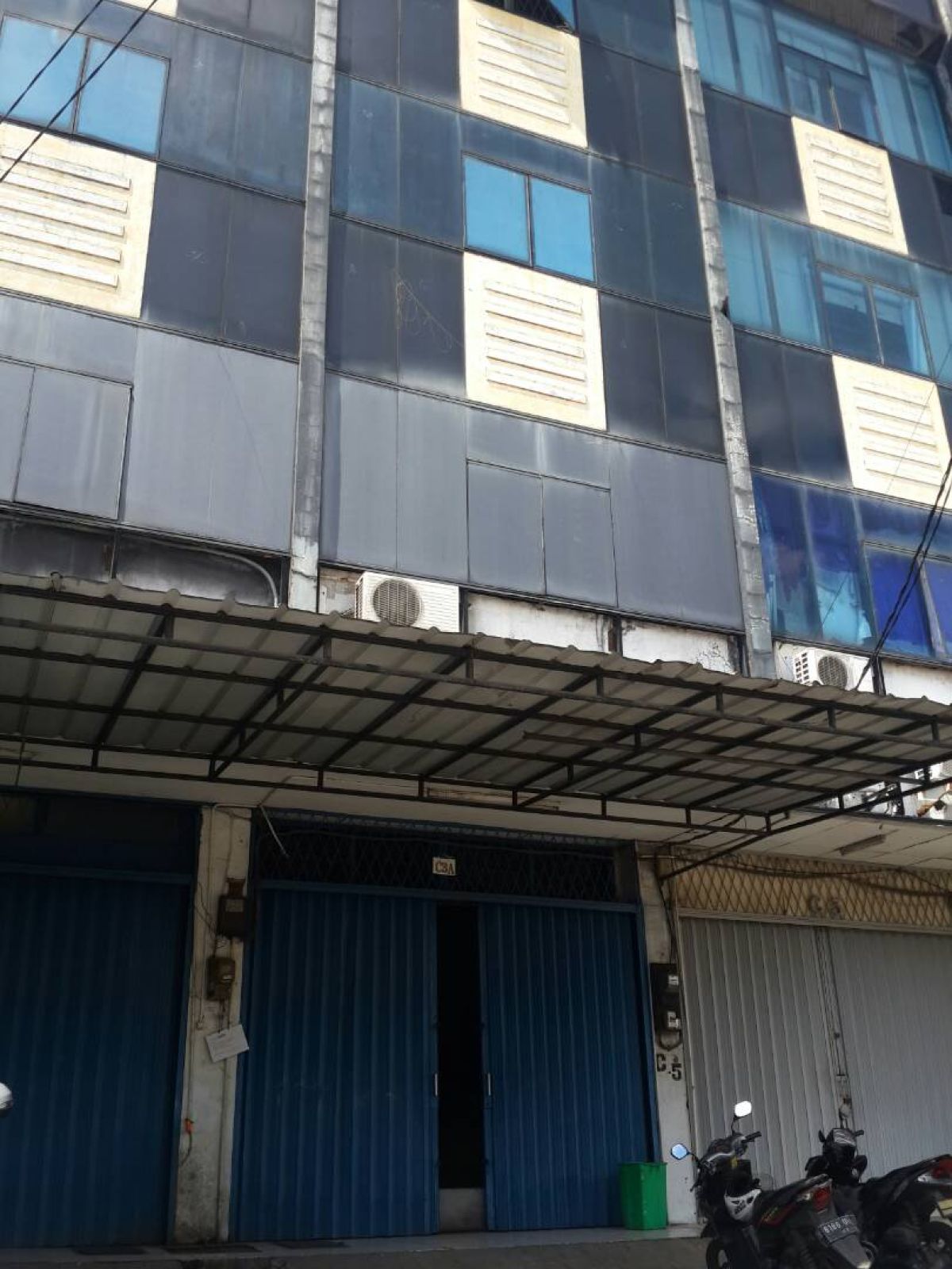Disewa Ruko Jl. Pluit Kencana Raya. Lokasi Strategis, Harga Murah - Foto 2