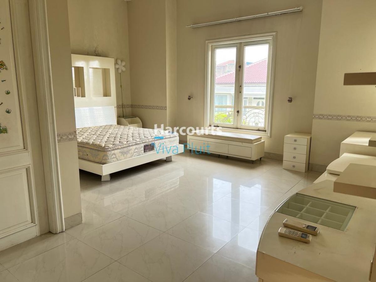 Dijual Rumah Siap Huni di Pinisi Indah, Pantai Indah Kapuk. Harga Nego - Foto 2