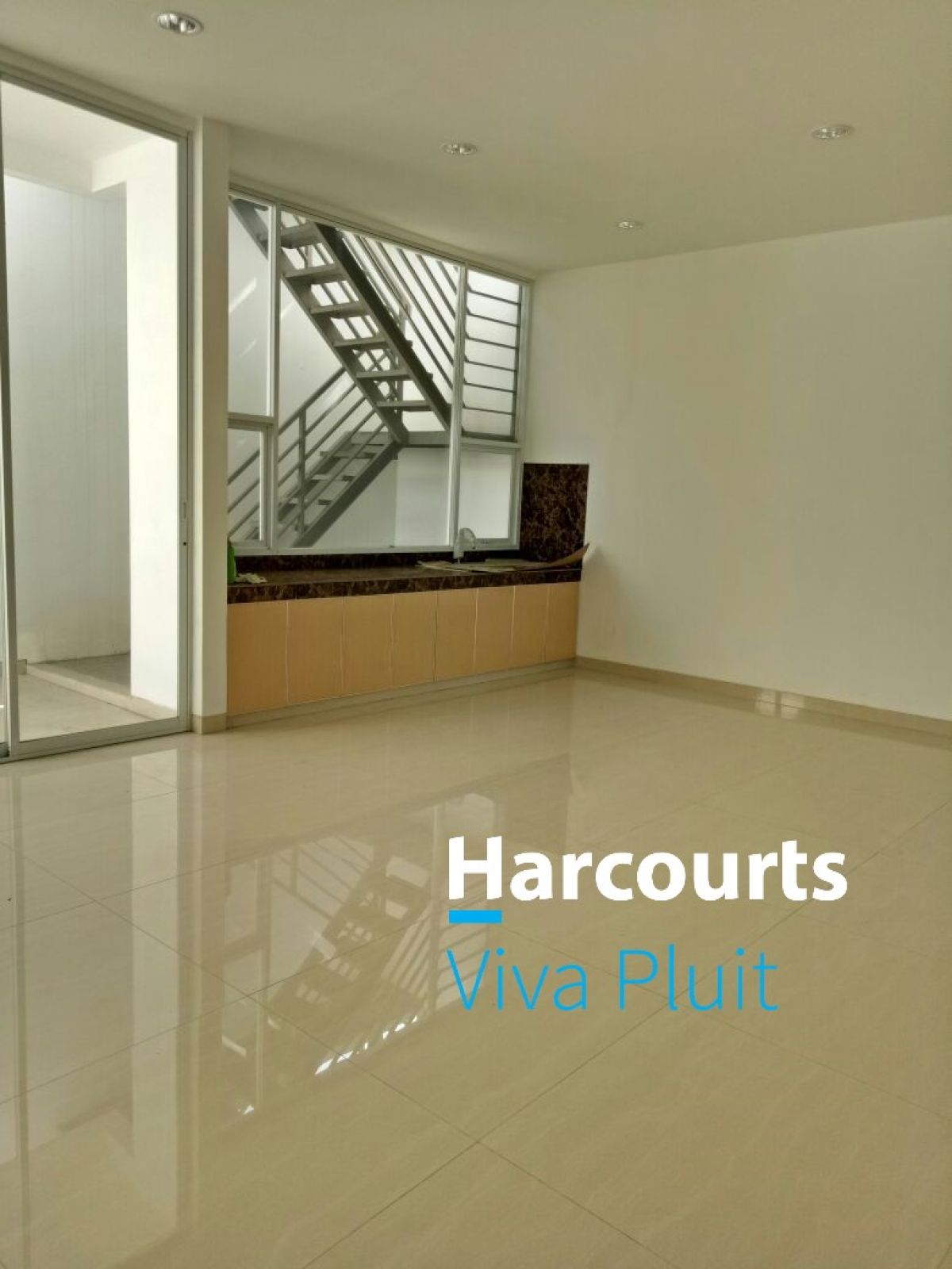 Dijual Rumah Siap Huni di Jl. Kembang Elok, Puri Indah, Jakarta Barat - Foto 3