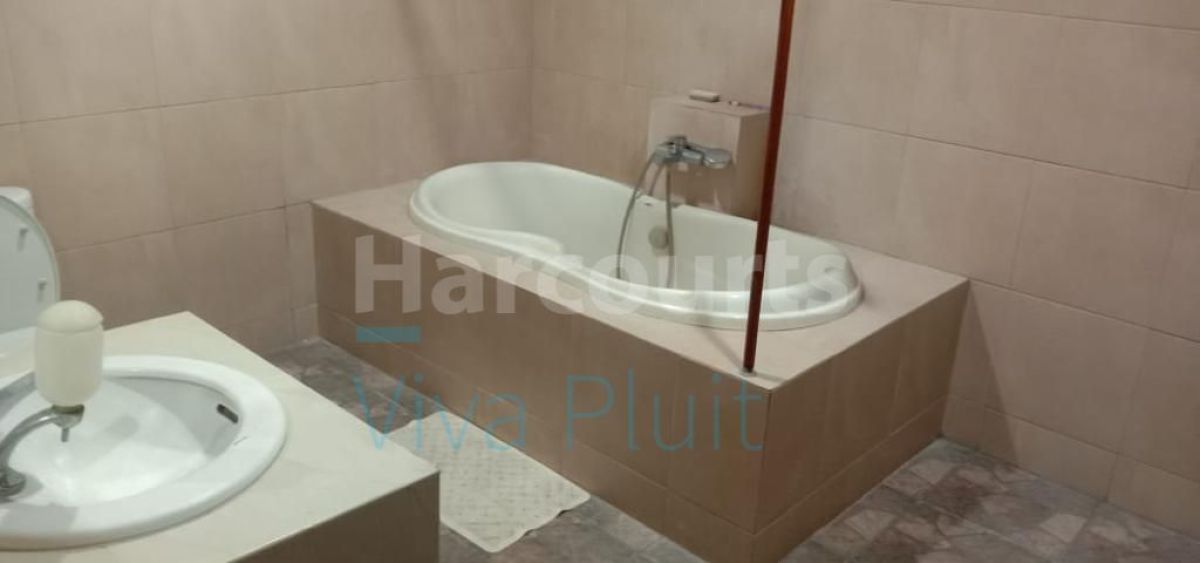 Dijual Ruko Gandeng Jl. Arief Rahman Hakim, Depok. Harga Murah Nego