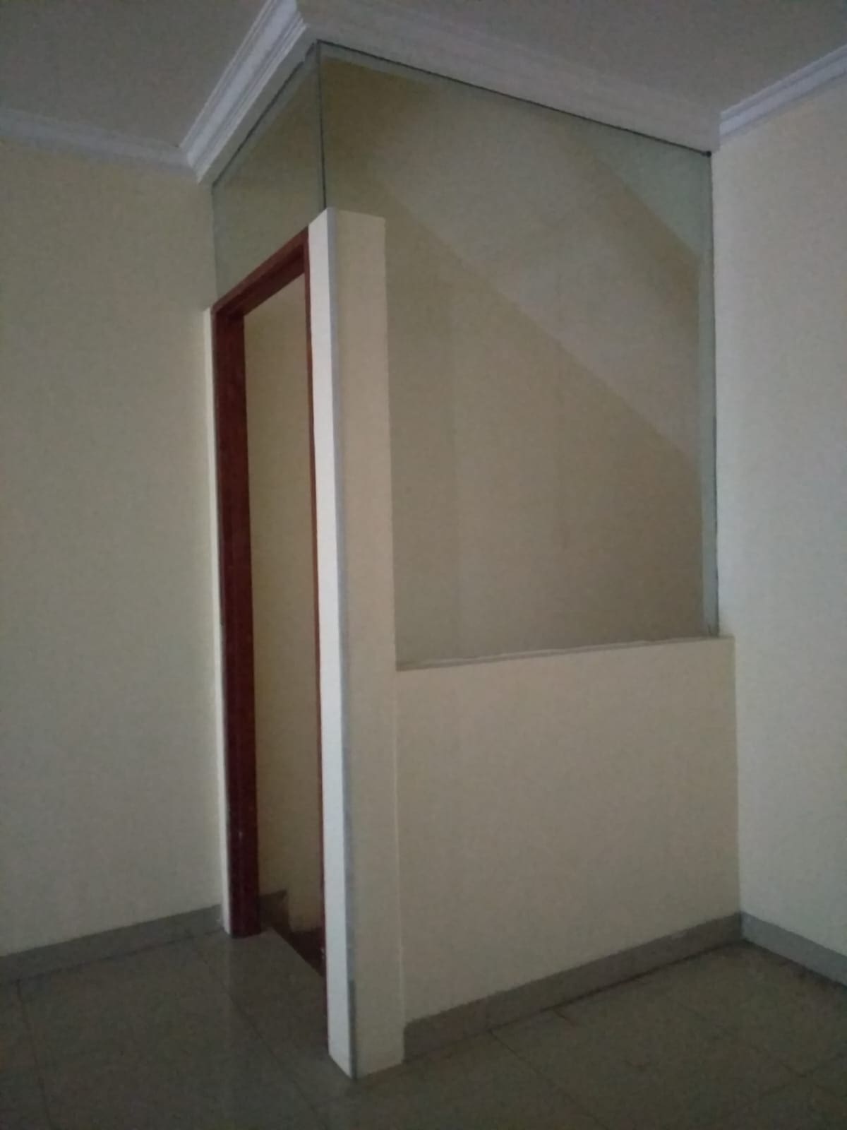 Sewa Cepat Ruko 3 Lantai di Tomang Jakarta Barat (ID) - Foto 8