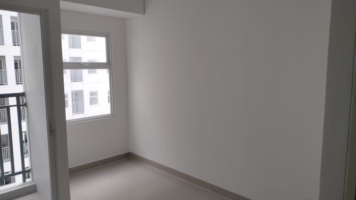 Jual Cepat Apartemen Serpong Garden Type Studio di Cisauk BSD Tangerang (ID)