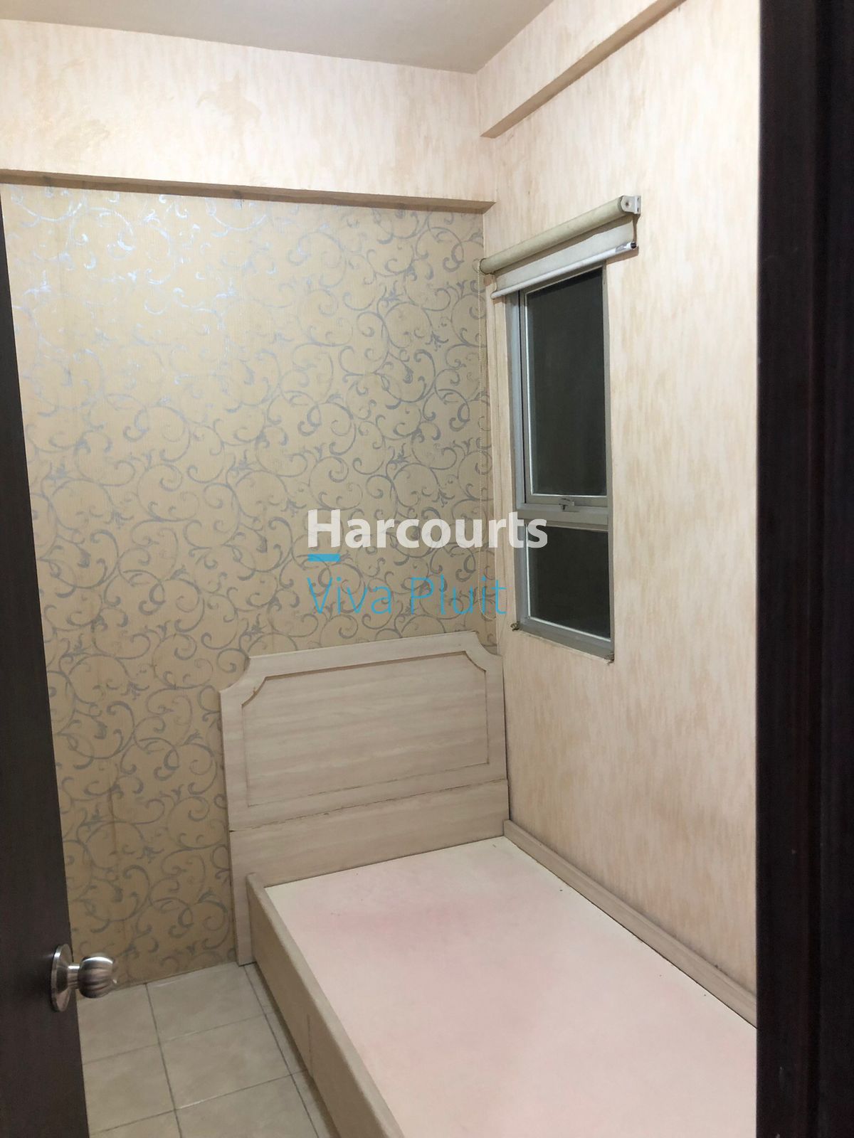 Turun Harga. Apartemen Menara Latumenten, Jelambar, Jakarta Barat. Siap Huni!! - Foto 3