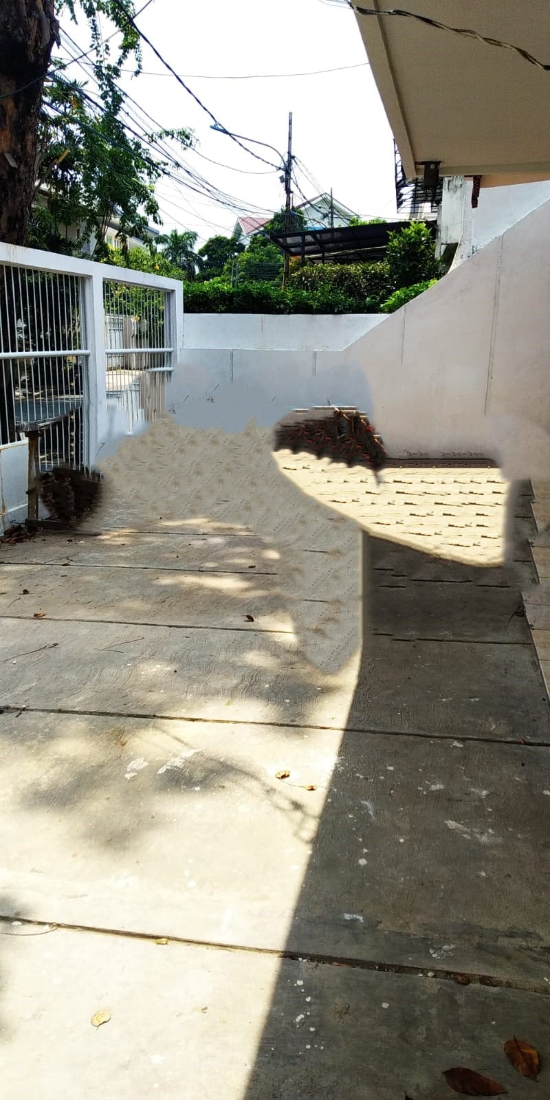 Sewa Cepat Rumah luas : 15m x 20m di Tomang Jakarta Barat (ID) - Foto 5