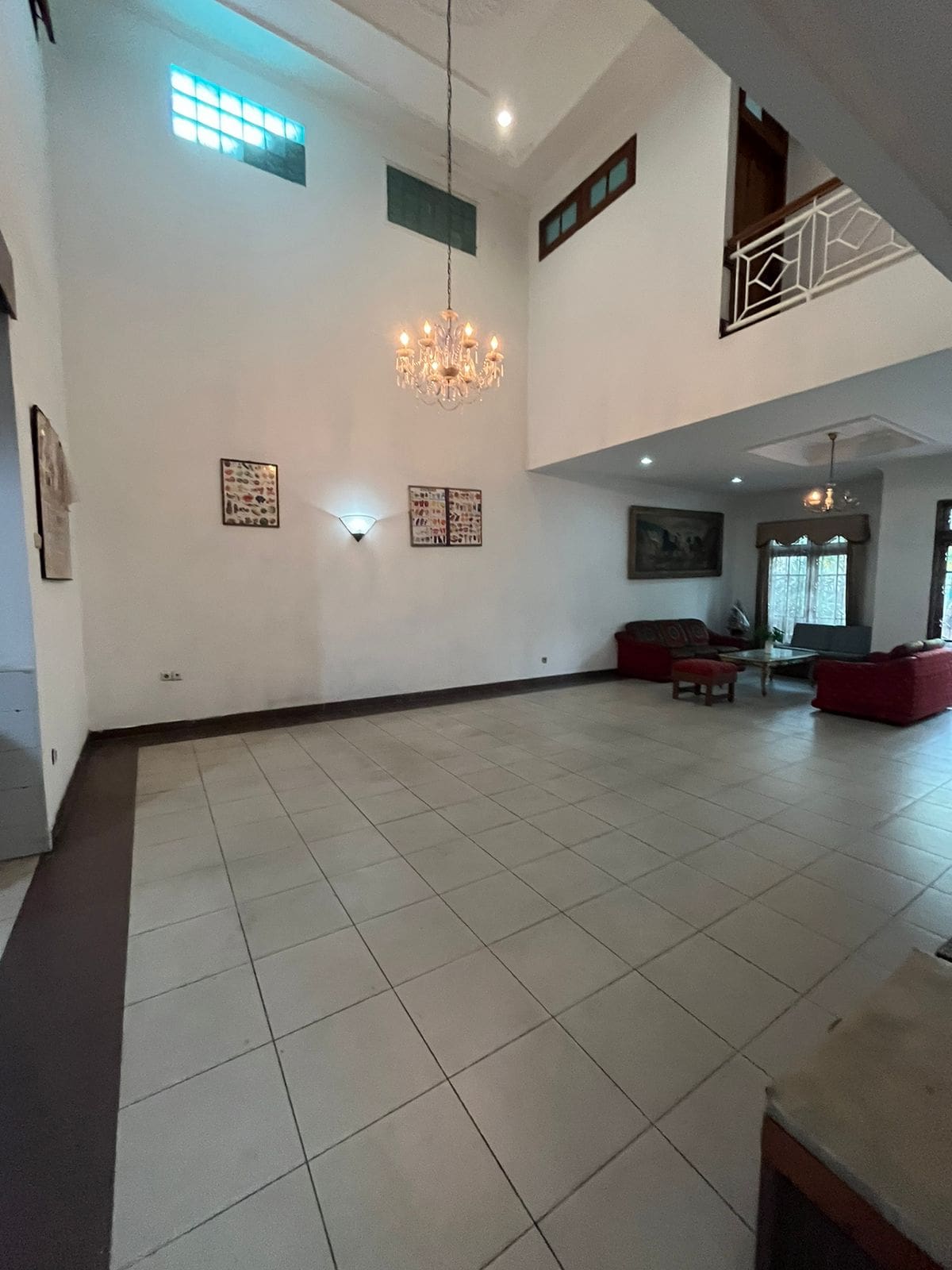 Sewa Rumah tinggal yang nyaman dengan luas 170m2 Di Jakarta Barat (ID) - Foto 7