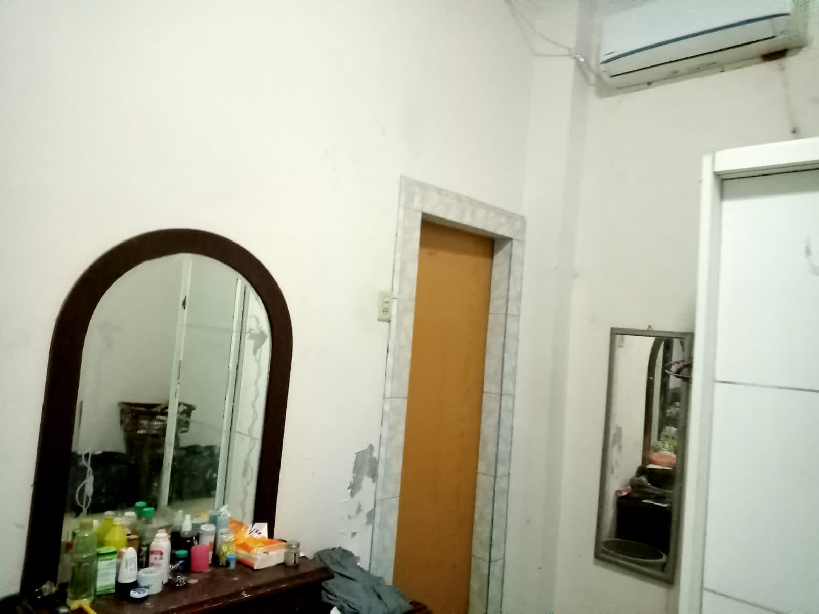 Jual Cepat Rumah 2 lantai di Taman Kedoya Jakarta Barat (ID) - Foto 2