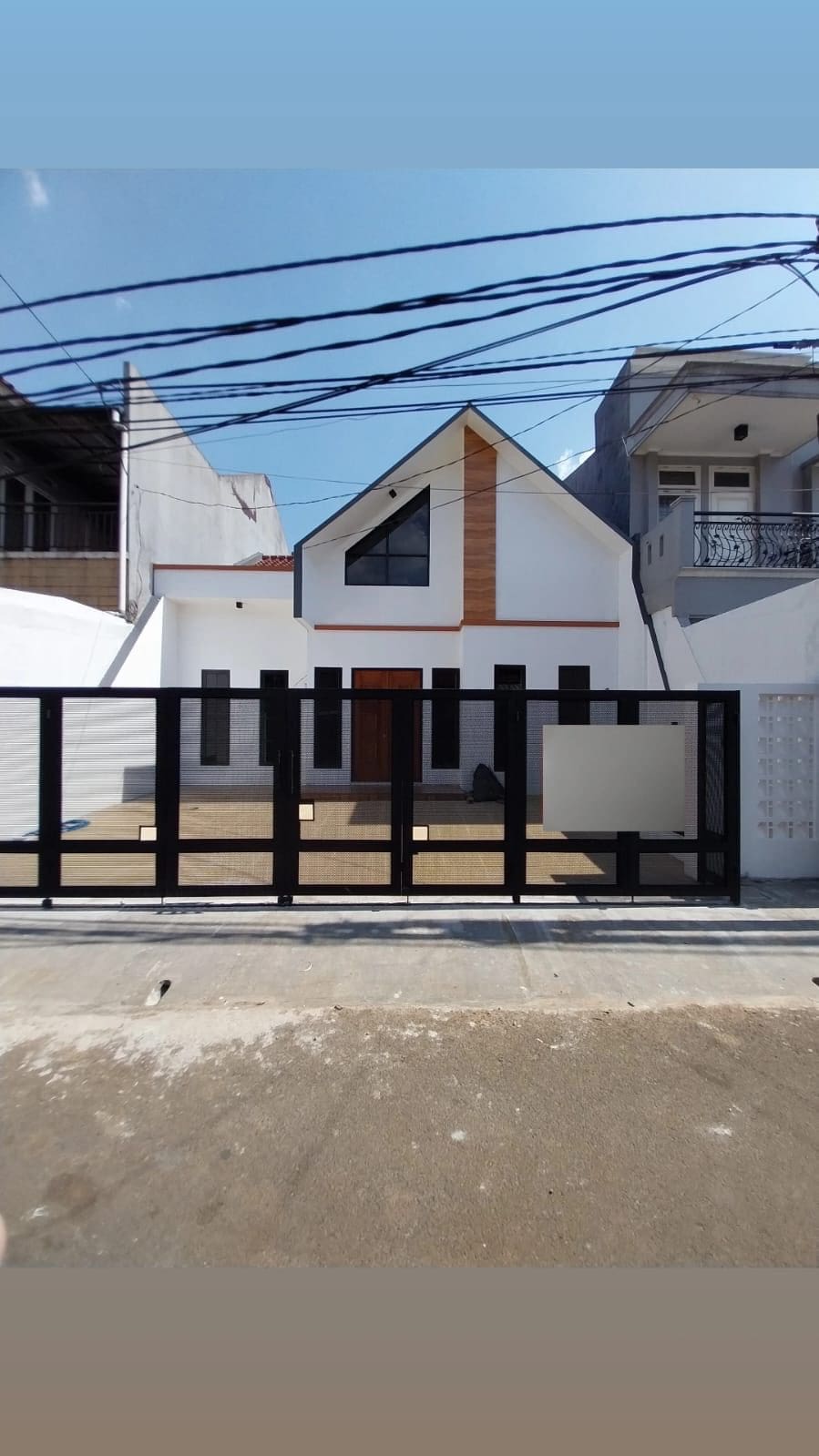 Dijual rumah daerah griya loka BSD Tangerang Selatan