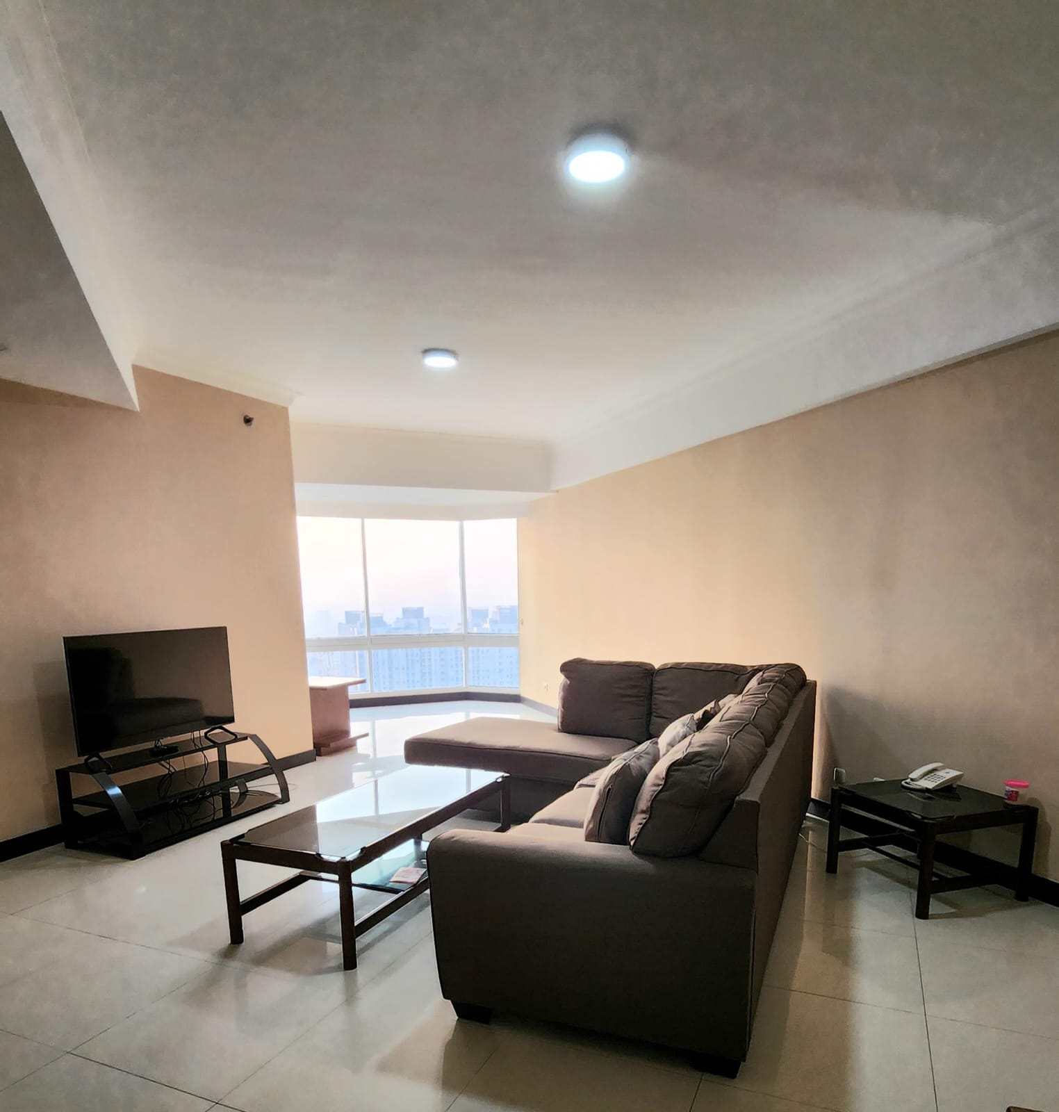 Jual Apartemen Taman Anggrek Condominium Baru Renovasi di Tanjung Duren Jakarta Barat (RW)