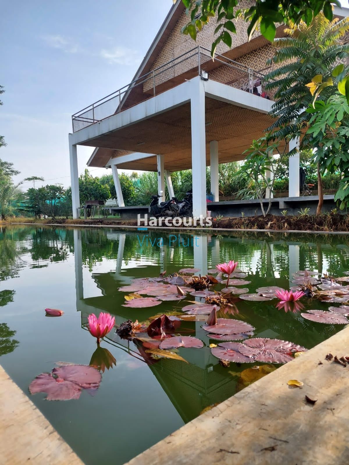 DIJUAL CEPAT – VILLA LUAS &amp; ASRI DI DESA MARGAHURIP, BANDUNG