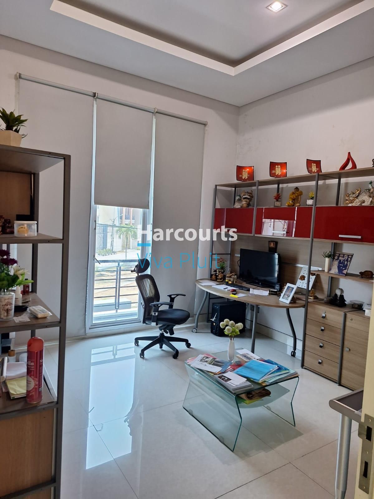 Turun Harga! Dijual Rumah Bagus Modern di Green Garden, Jakarta Barat. - Foto 2