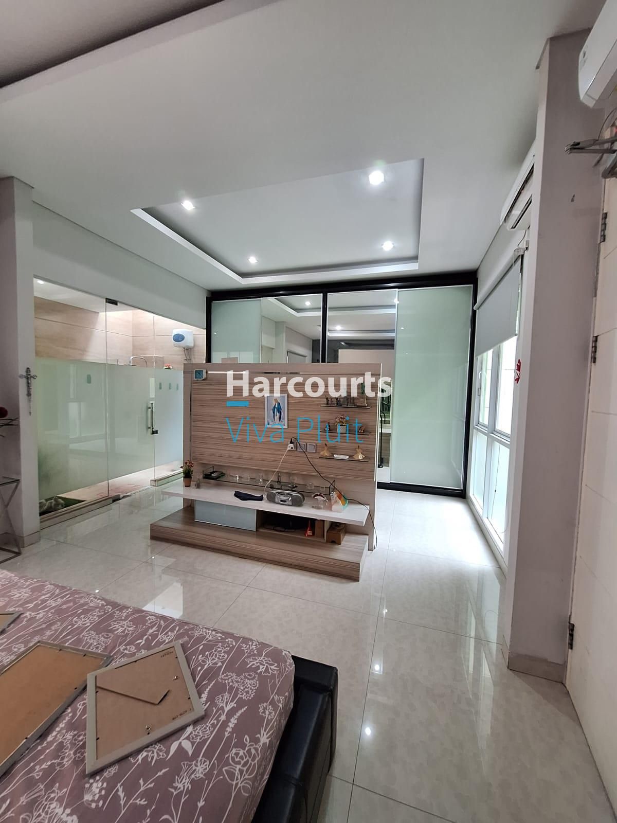 Turun Harga! Dijual Rumah Bagus Modern di Green Garden, Jakarta Barat. - Foto 7