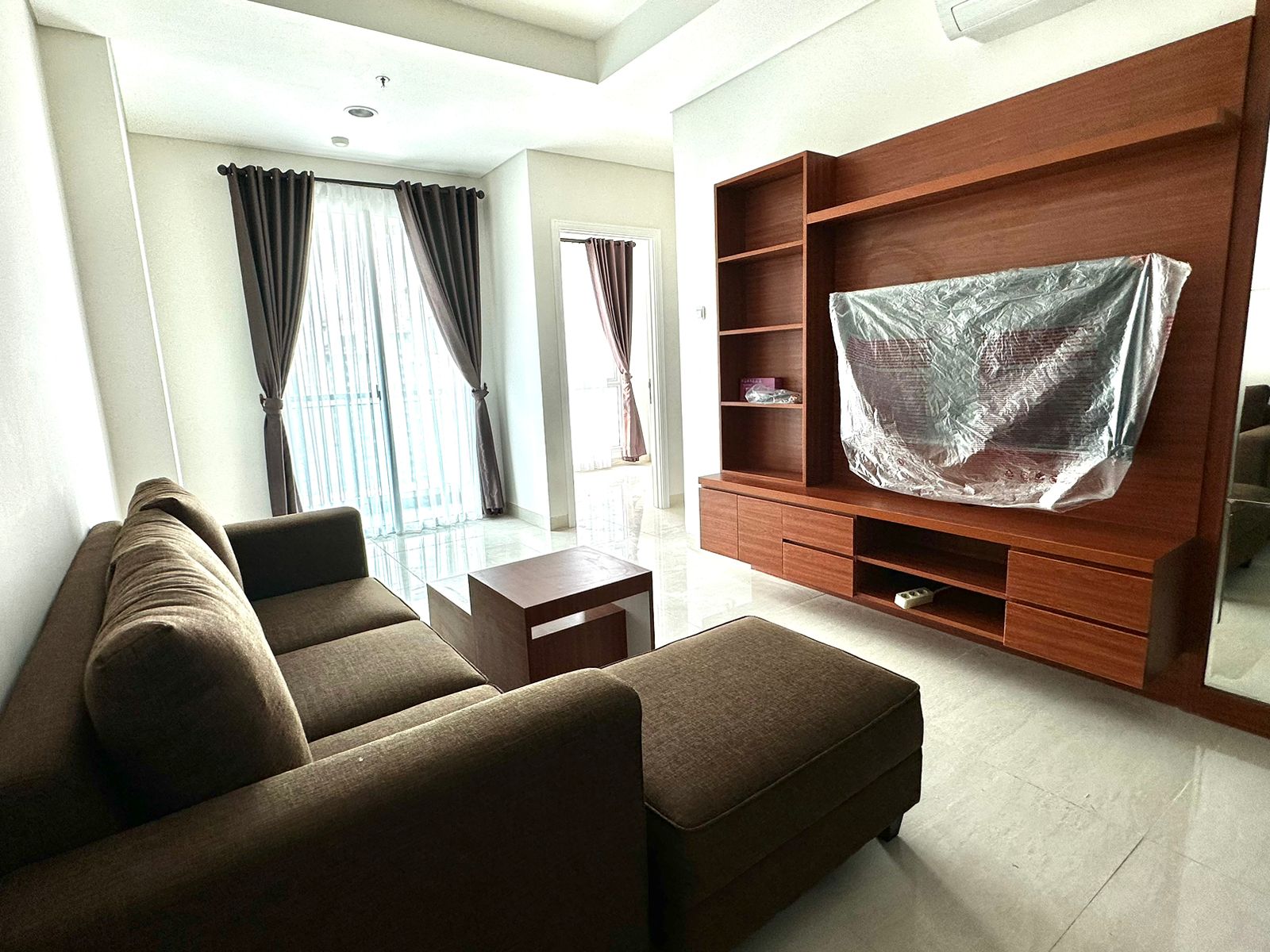 Sewa Apartemen Grand Madison 2BR kondisi full furnished di Tanjung Duren Jakarta Barat (RR) - Foto 8