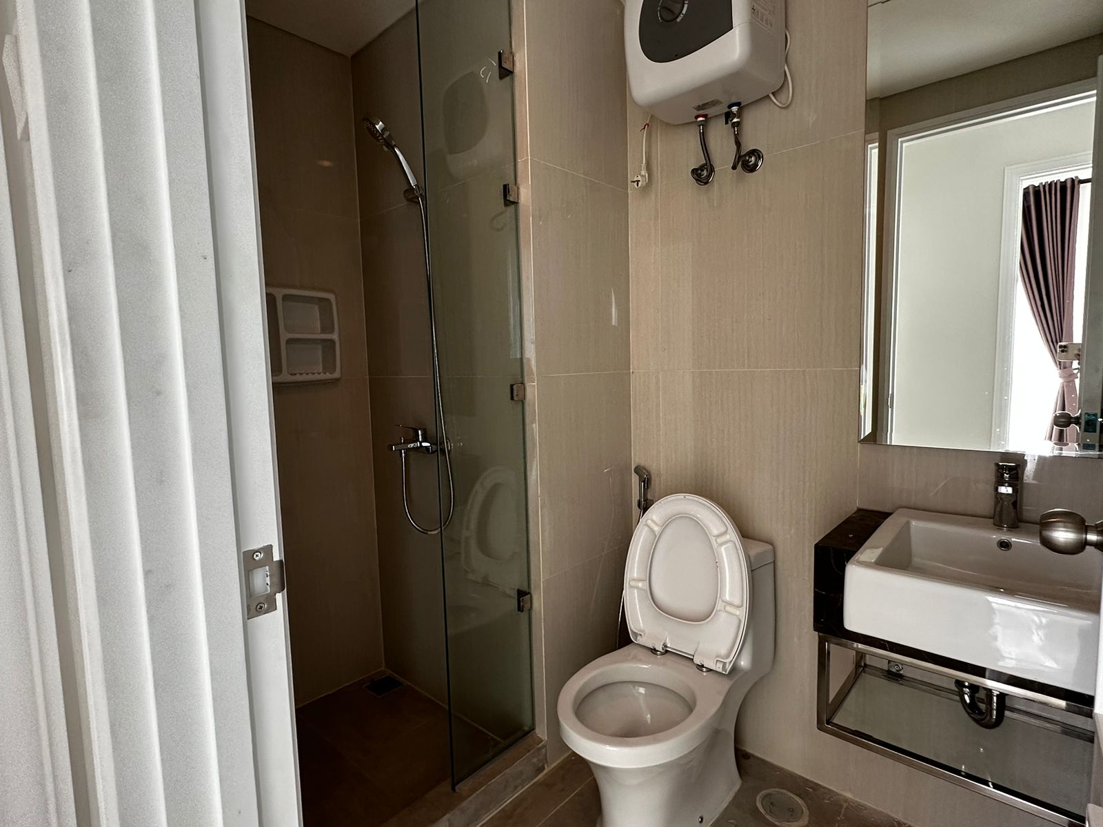 Sewa Apartemen Grand Madison 2BR kondisi full furnished di Tanjung Duren Jakarta Barat (RR) - Foto 5
