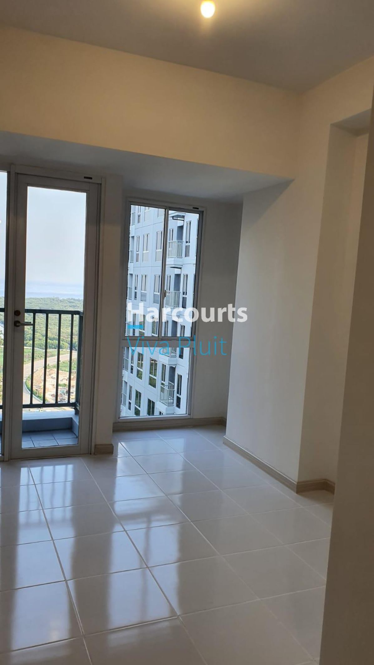 Disewa Apartemen Tokyo Riverside Pik 2 Tower Ginza. Ada AC, Harga Murah. - Foto 3