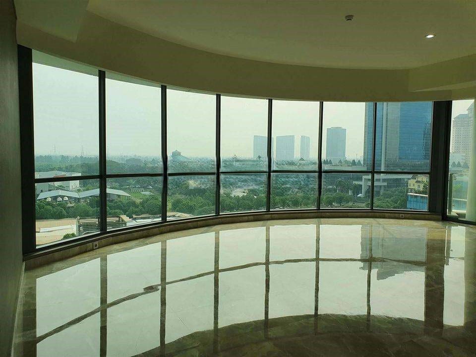 Jual Cepat Apartment The St Morizt Penthouses &amp; Residences CBD Jakarta Barat (RR)