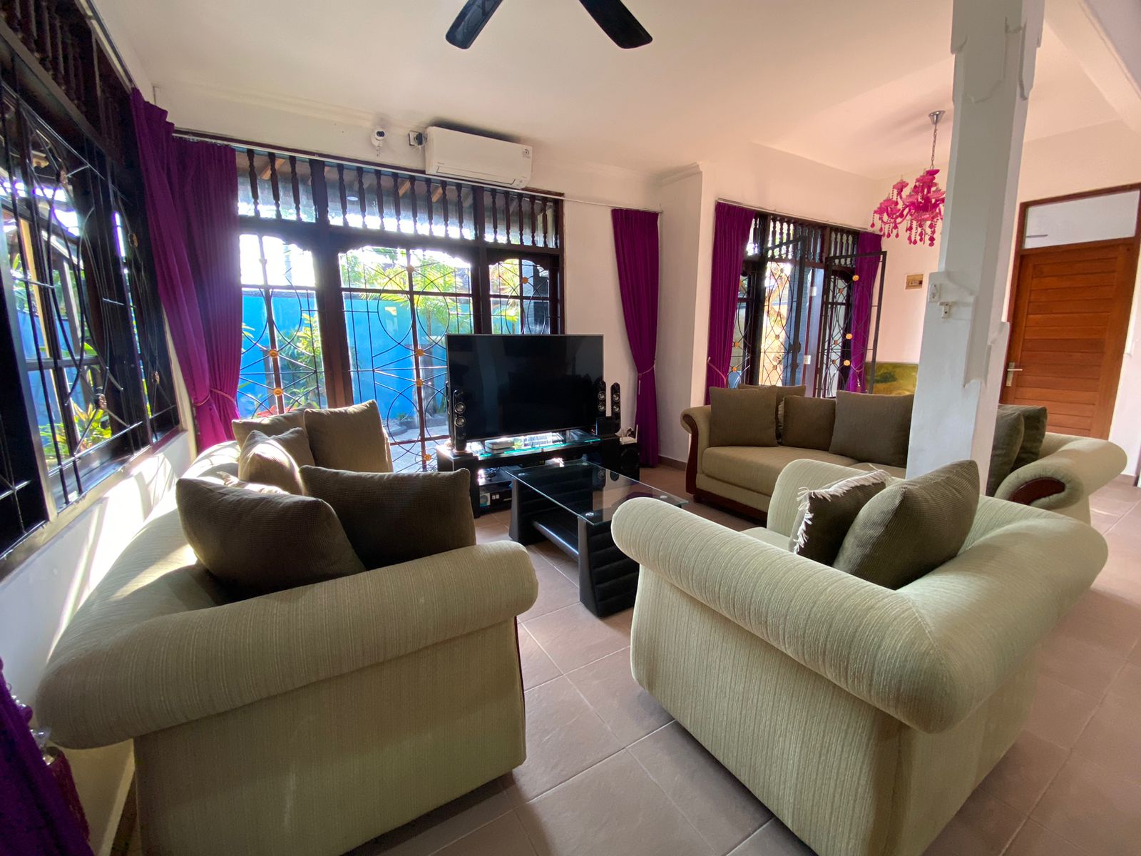 Balinese Villa Steps Away From Facilities - Foto 2