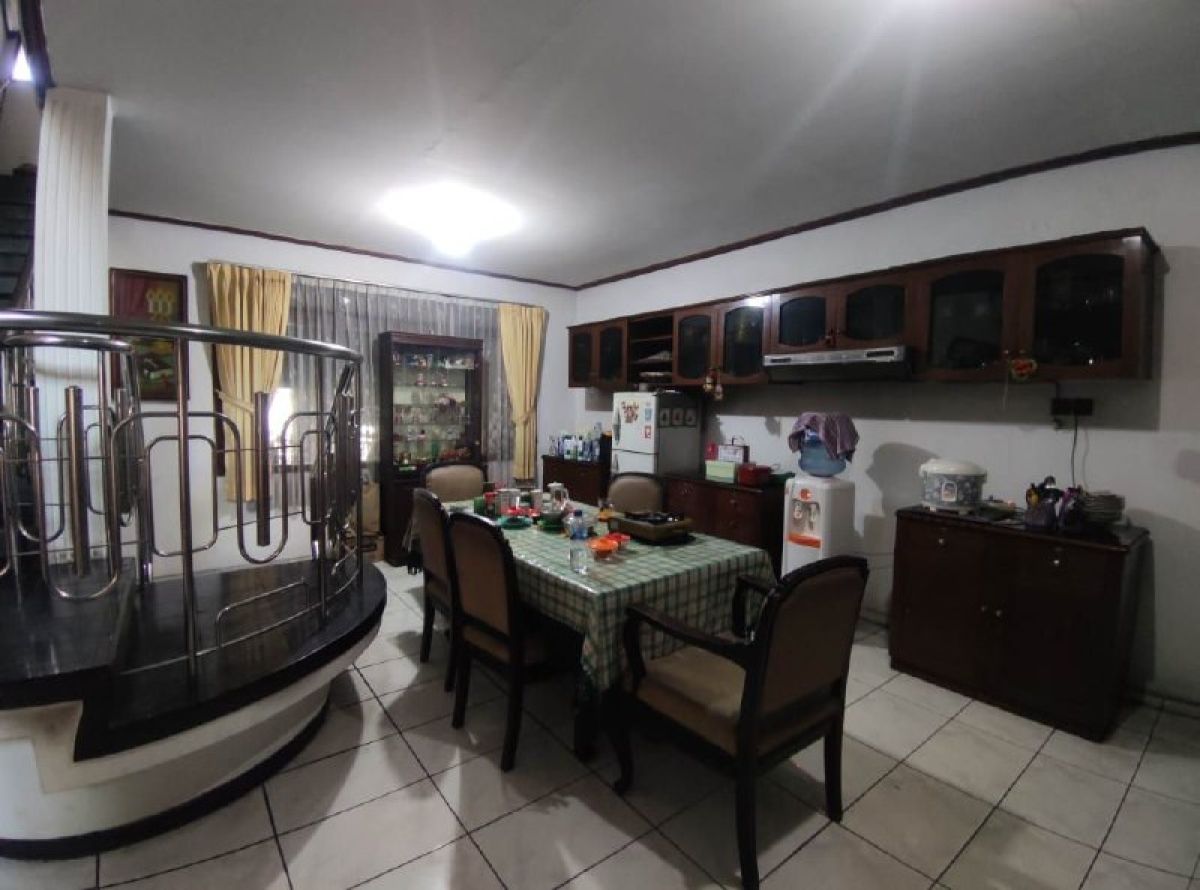 Jual Rumah Murah Lokasi Strategis @Kerto Menanggal Surabaya Selatan - Foto 6