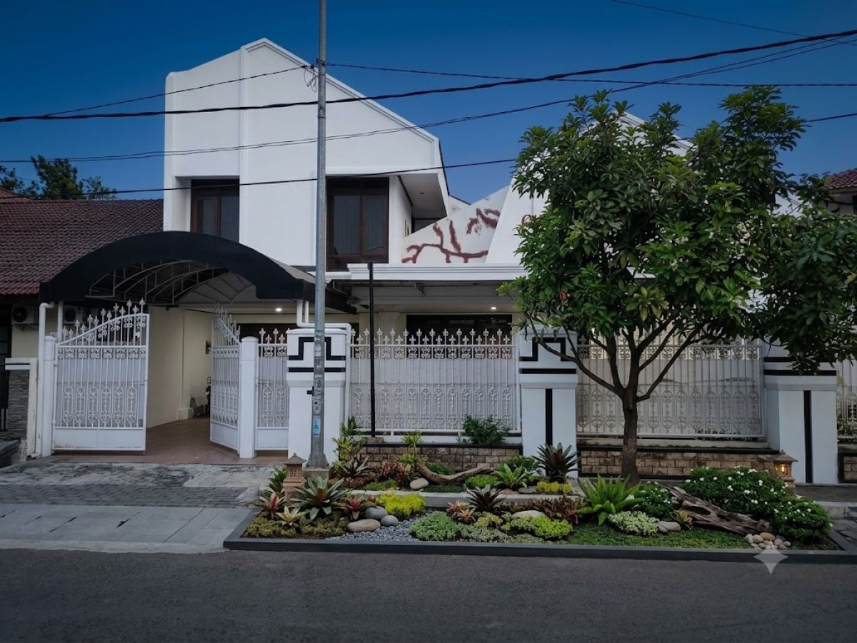 Jual  murah Rumah Murah Lokasi Strategis @Kerto Menanggal Surabaya Selatan