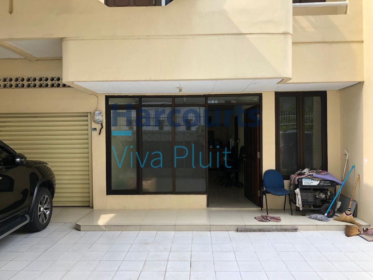 DIJUAL CEPAT RUMAH DI PLUIT TIMUR RESIDENCE