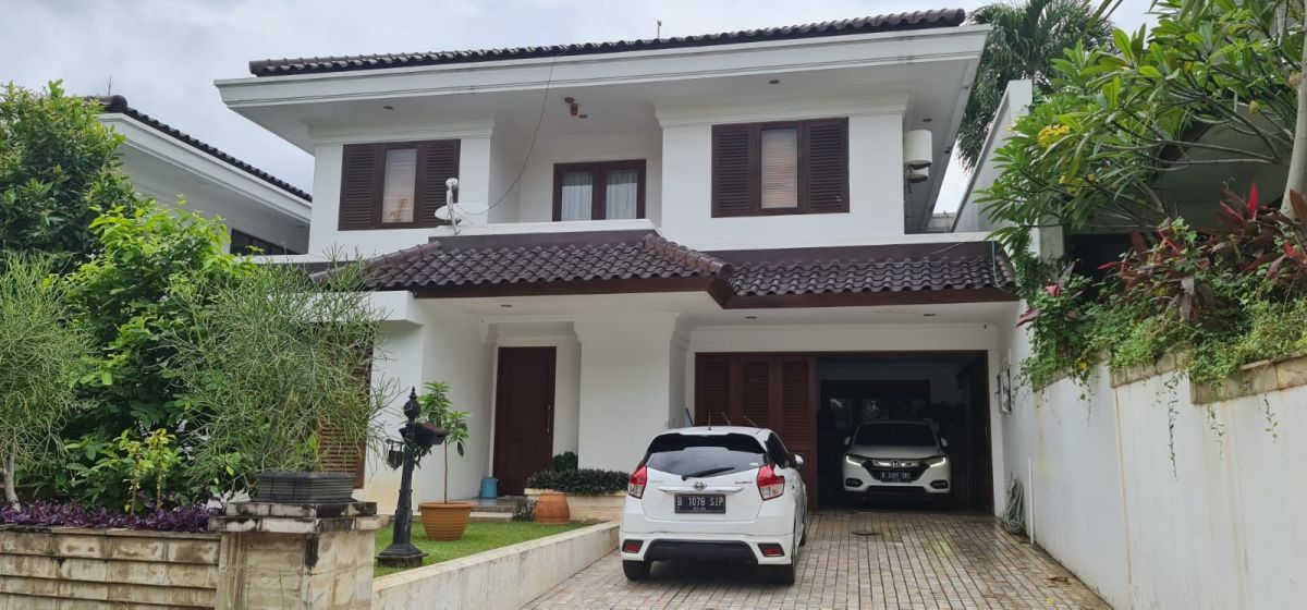 Jual Cepat Rumah Townhouse luas 487m2 di Pejaten Pasar Minggu Jakarta Selatan (BM)