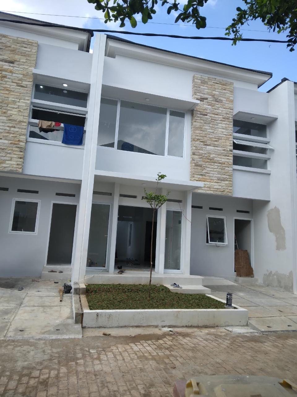 Dijual rumah di perumahan daerah ciledug tangerang