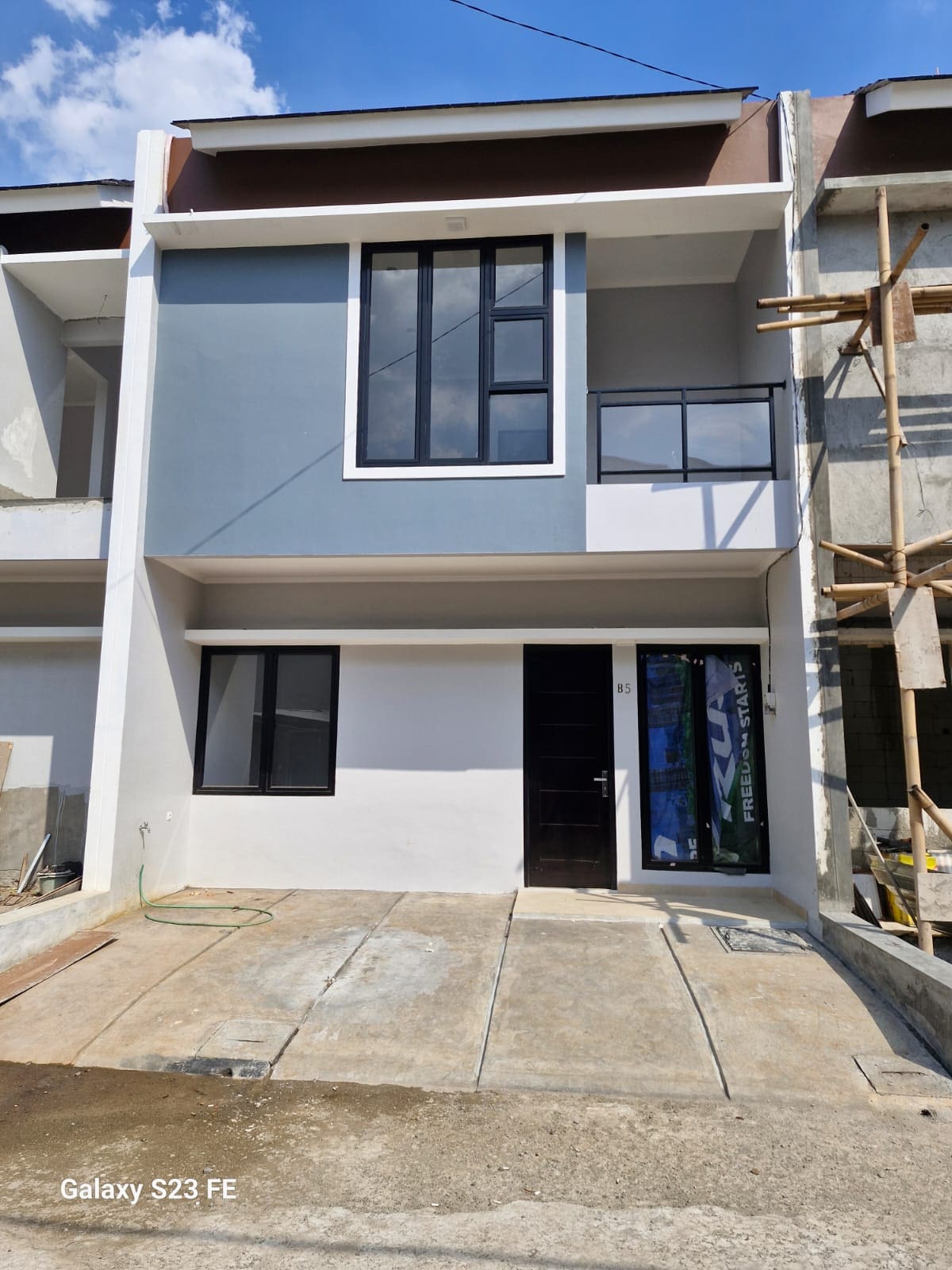 Dijual rumah dekat bintaro jaya sektor 9 tangerang selatan