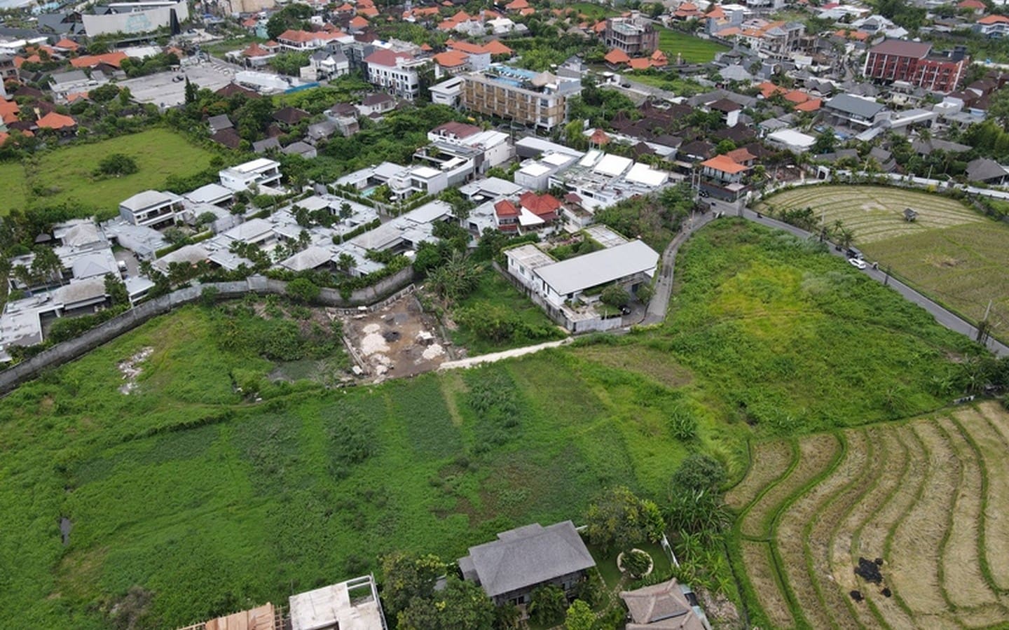 913 sqm Freehold Land Walking Distance to Berawa Beach - Foto 5