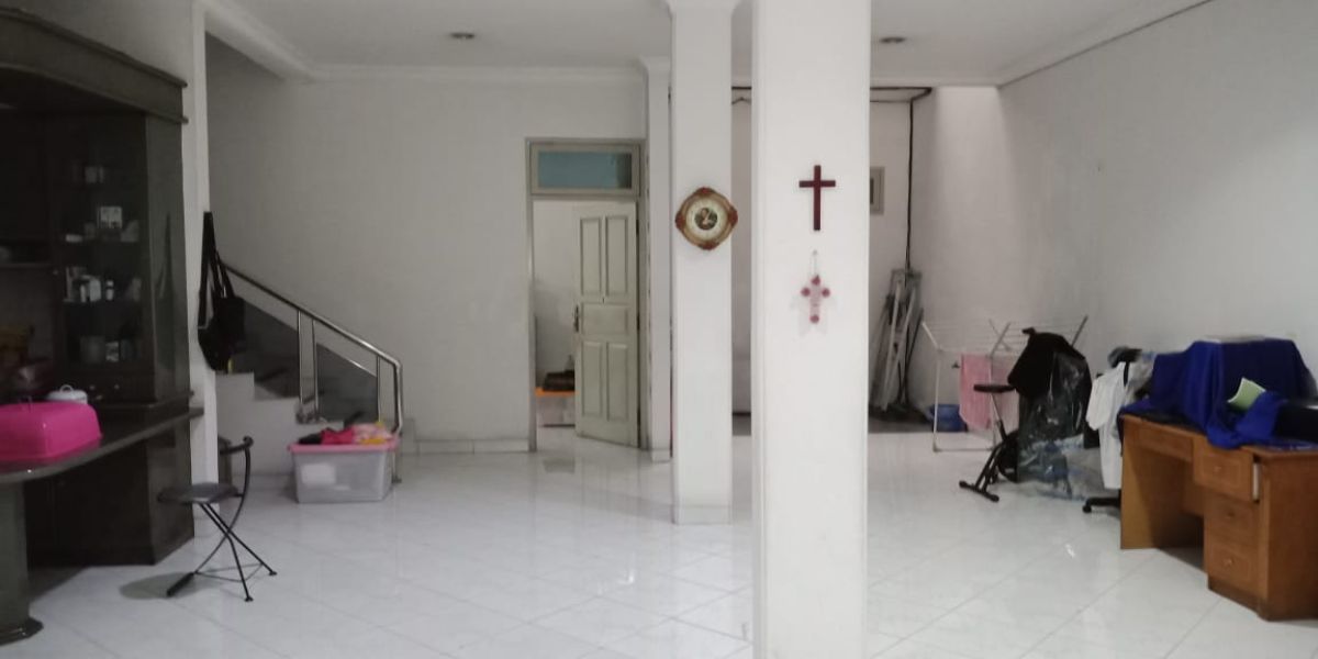 Turun Harga! Dijual Rumah Siap Huni di Pluit Putra, Jakarta Utara - Foto 2