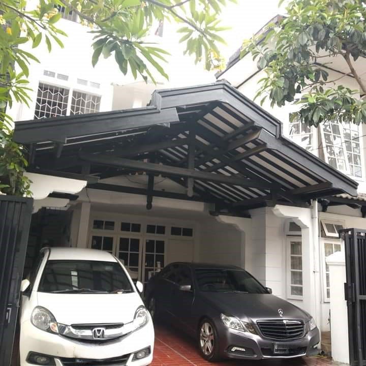 Sewa Rumah Strategis luas 135m2 didaerah Tebet Jakarta Selatan (CR)