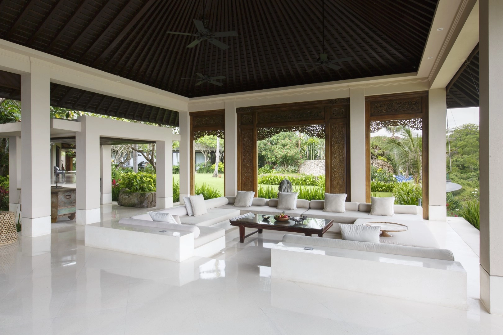 Breathtaking Cliff Front Villa with Outstanding Ocean Views - Foto 8