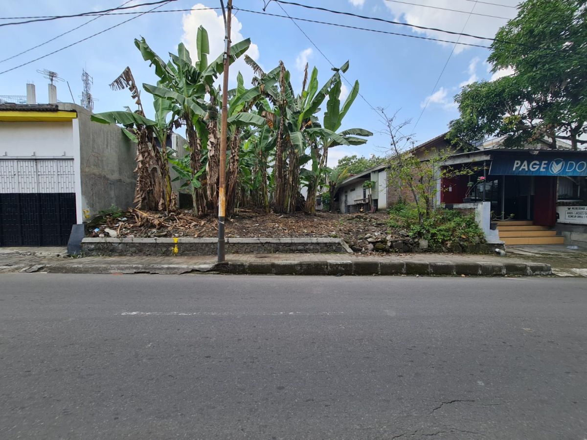 Tanah murah strategis di jalan letjen sutoyo Solo