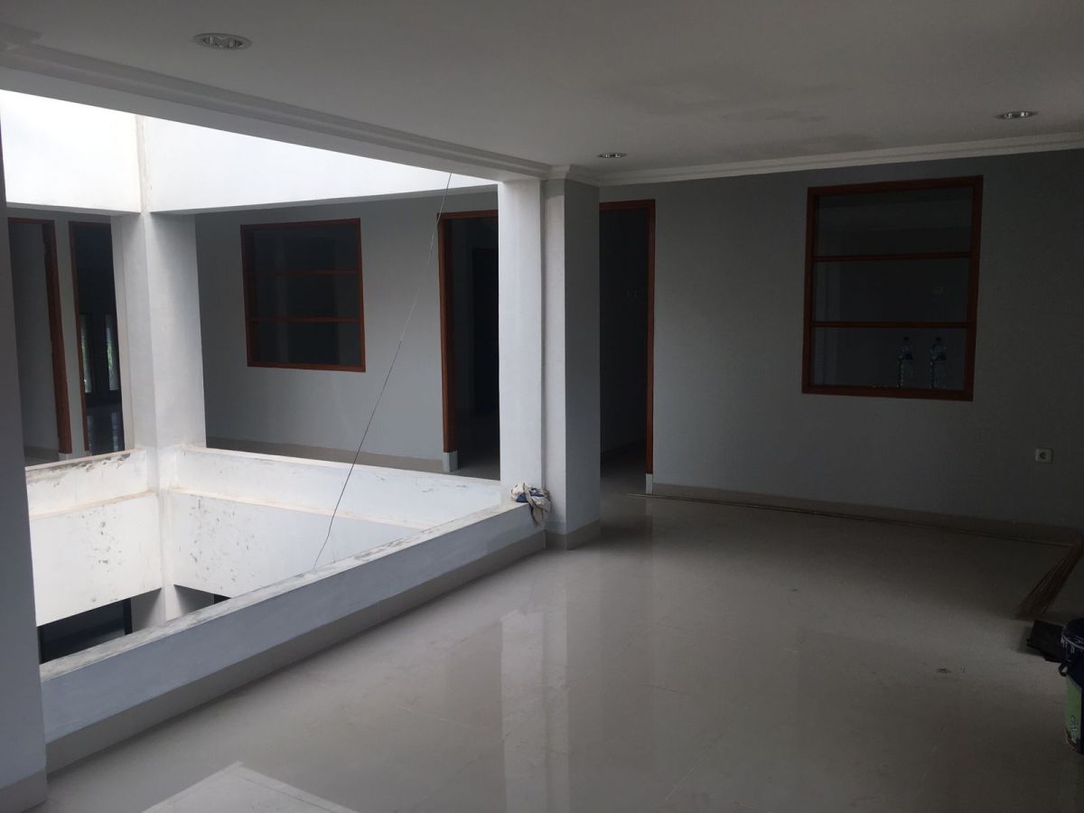 Dijual rumah cocok untuk kantor dan usaha daerah benhil jakarta pusat - Foto 2