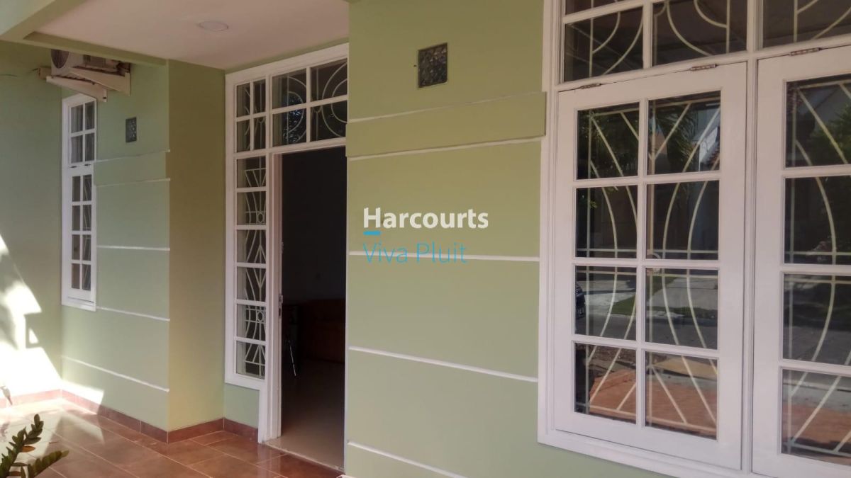 Dijual Rumah Taman Beverly Golf, Lippo Cikarang. Full Furnished Murah